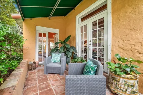 6904 Portillo Street Coral Gables FL 33146
