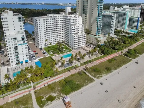 5005 Collins Avenue Miami Beach FL 33140