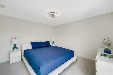 7600 Collins Avenue Miami Beach FL 33141