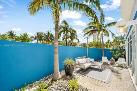 7600 Collins Avenue Miami Beach FL 33141