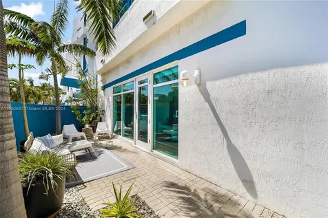 7600 Collins Avenue Miami Beach FL 33141