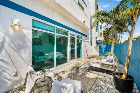 7600 Collins Avenue Miami Beach FL 33141
