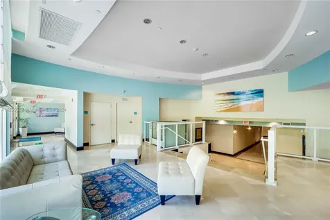 7600 Collins Avenue Miami Beach FL 33141