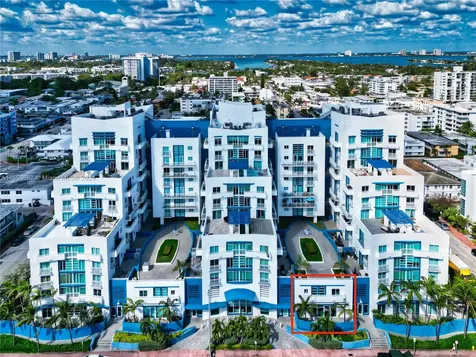 7600 Collins Avenue Miami Beach FL 33141