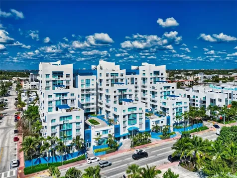7600 Collins Avenue Miami Beach FL 33141