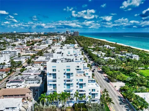 7600 Collins Avenue Miami Beach FL 33141