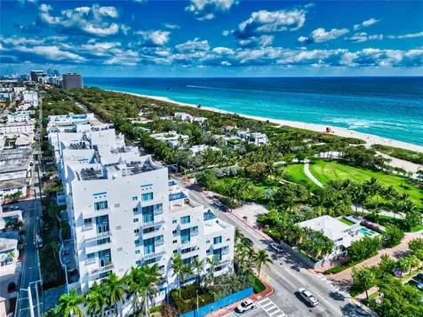 7600 Collins Avenue Miami Beach FL 33141