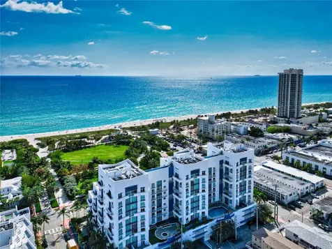 7600 Collins Avenue Miami Beach FL 33141
