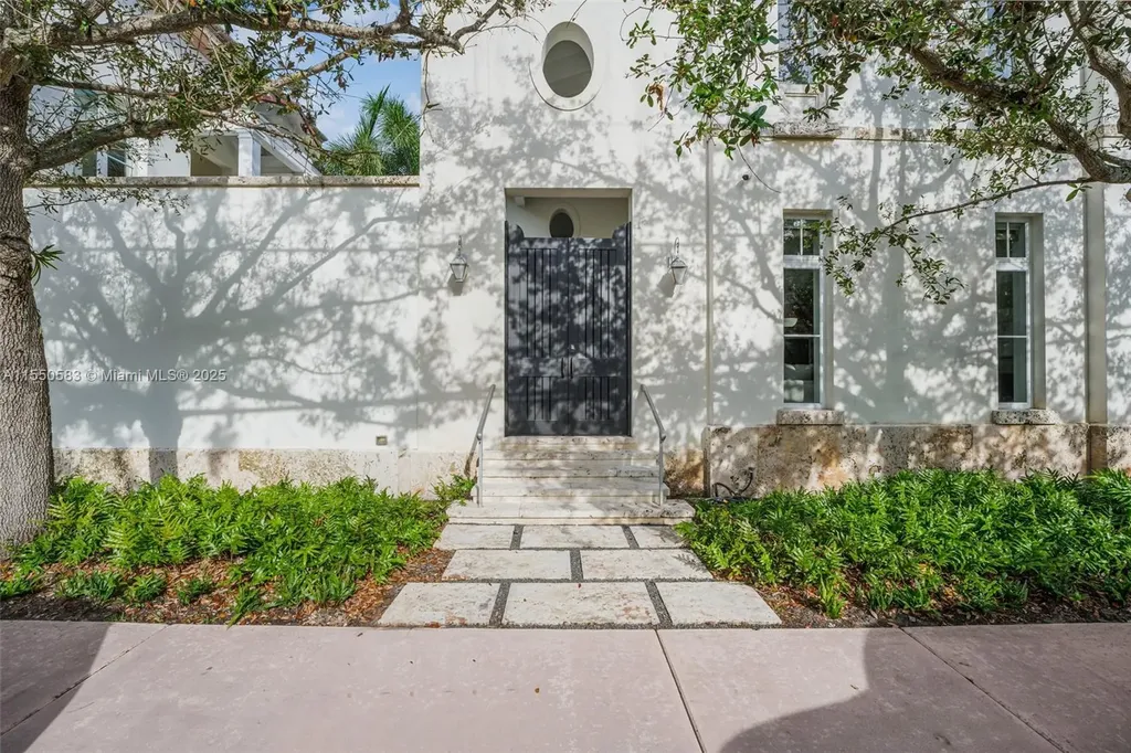 653 Almeria Avenue Coral Gables FL 33134