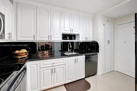 1601 S Ocean Drive Hollywood FL 33019