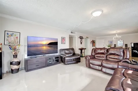 1601 S Ocean Drive Hollywood FL 33019