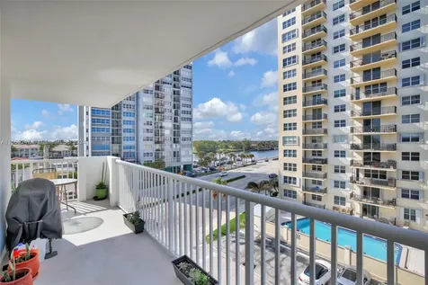 1601 S Ocean Drive Hollywood FL 33019