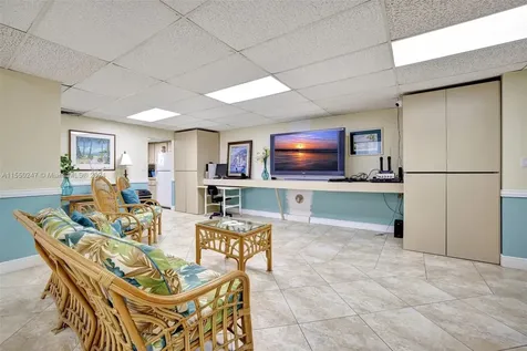 1601 S Ocean Drive Hollywood FL 33019