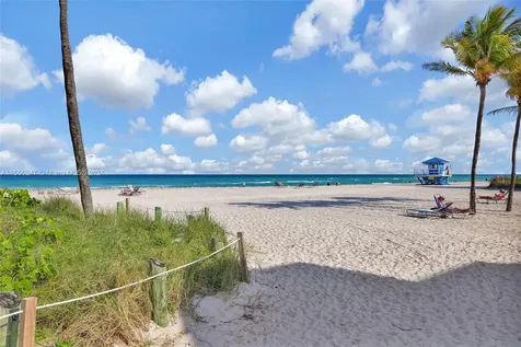 1601 S Ocean Drive Hollywood FL 33019
