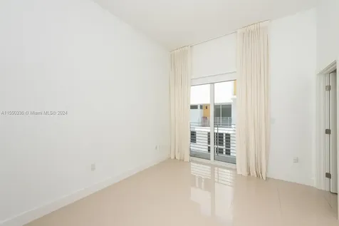 47 N Shore Drive Miami Beach FL 33141