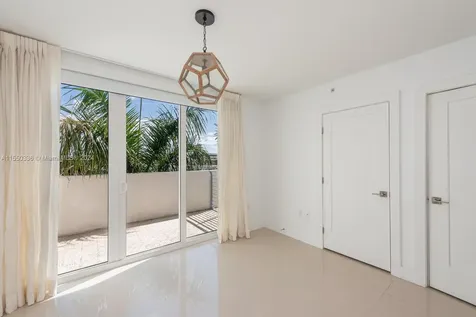 47 N Shore Drive Miami Beach FL 33141