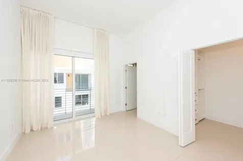 47 N Shore Drive Miami Beach FL 33141