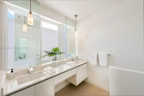 47 N Shore Drive Miami Beach FL 33141