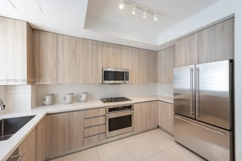 47 N Shore Drive Miami Beach FL 33141