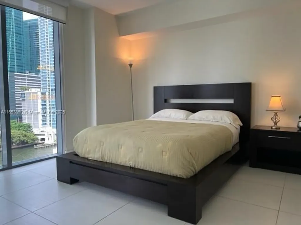 31 SE 6th Street Miami FL 33131