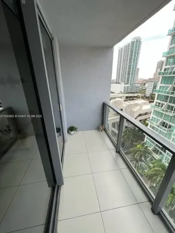 31 SE 6th Street Miami FL 33131