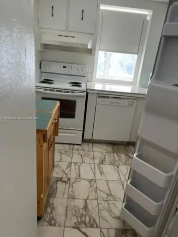 17560 Atlantic Boulevard Sunny Isles Beach FL 33160