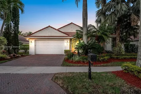 1935 Harbor View Circle Weston FL 33327