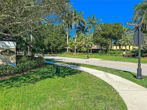 1935 Harbor View Circle Weston FL 33327