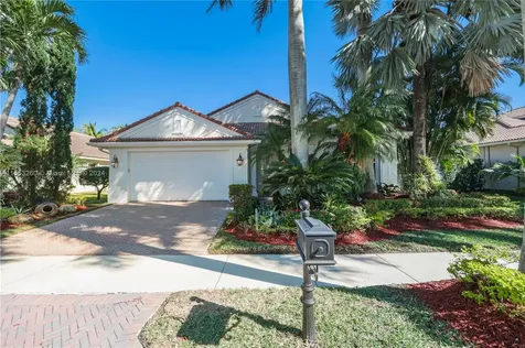 1935 Harbor View Circle Weston FL 33327