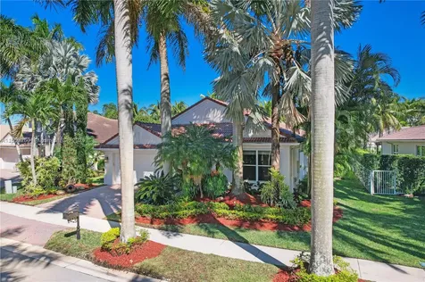 1935 Harbor View Circle Weston FL 33327