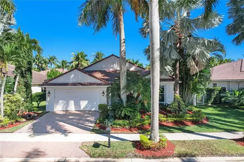 1935 Harbor View Circle Weston FL 33327