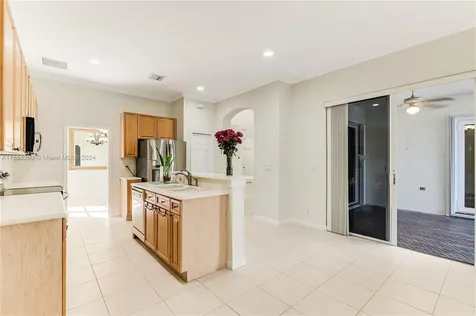 1935 Harbor View Circle Weston FL 33327