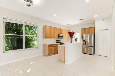 1935 Harbor View Circle Weston FL 33327