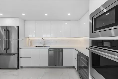 5151 Collins Avenue Miami Beach FL 33140