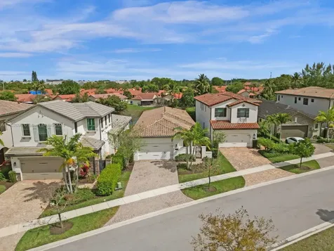 755 SW 113th Lane Pembroke Pines FL 33025