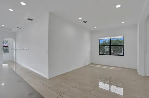 755 SW 113th Lane Pembroke Pines FL 33025