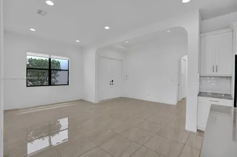 755 SW 113th Lane Pembroke Pines FL 33025