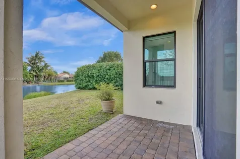 755 SW 113th Lane Pembroke Pines FL 33025
