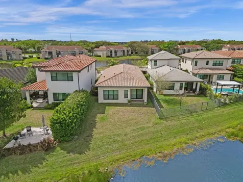 755 SW 113th Lane Pembroke Pines FL 33025