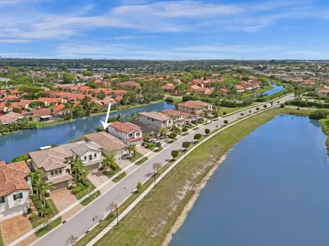 755 SW 113th Lane Pembroke Pines FL 33025