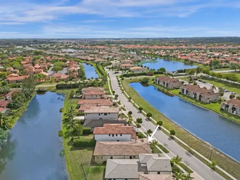 755 SW 113th Lane Pembroke Pines FL 33025