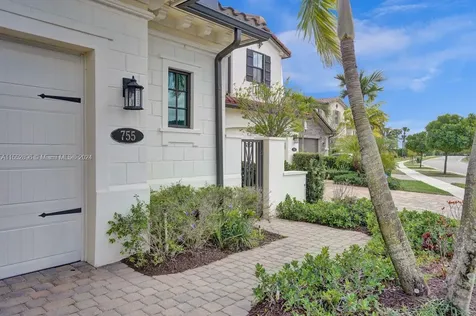 755 SW 113th Lane Pembroke Pines FL 33025