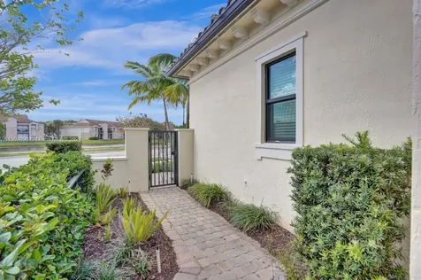 755 SW 113th Lane Pembroke Pines FL 33025