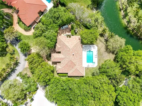 10090 SW 89th Court Miami FL 33176