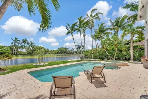 809 Regal Cove Road Weston FL 33327