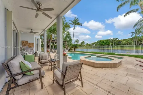 809 Regal Cove Road Weston FL 33327