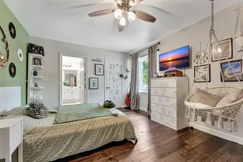 809 Regal Cove Road Weston FL 33327
