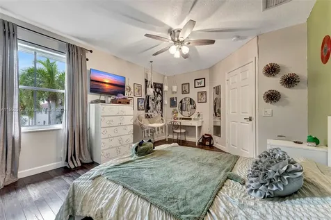 809 Regal Cove Road Weston FL 33327