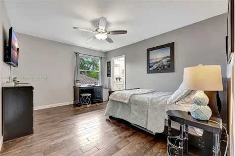 809 Regal Cove Road Weston FL 33327