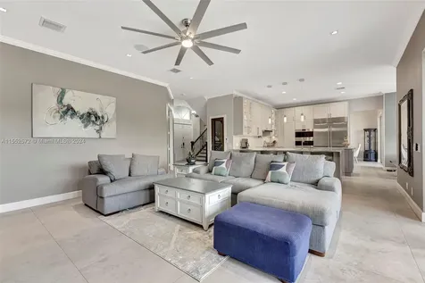 809 Regal Cove Road Weston FL 33327